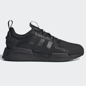NWT! MEN’S BLACK ADIDAS NMD V3 - SIZE 10